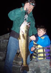Night walleye fishing the Lake Ontario shorelines - 2008